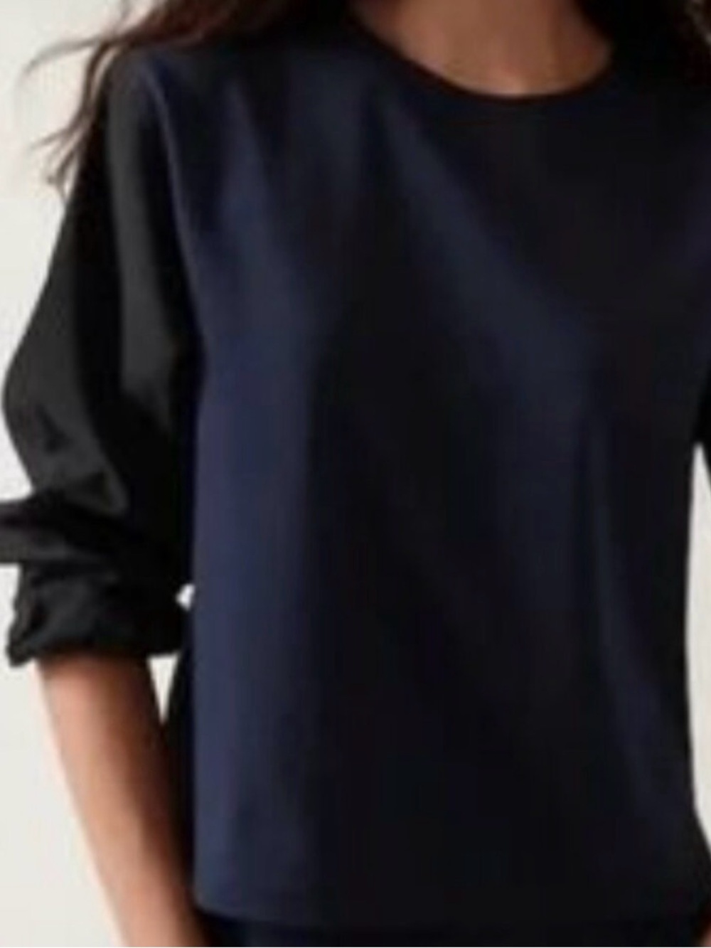 Athleta Women's‎ Navy and Black Long Sleeve Crewneck Top size medium
